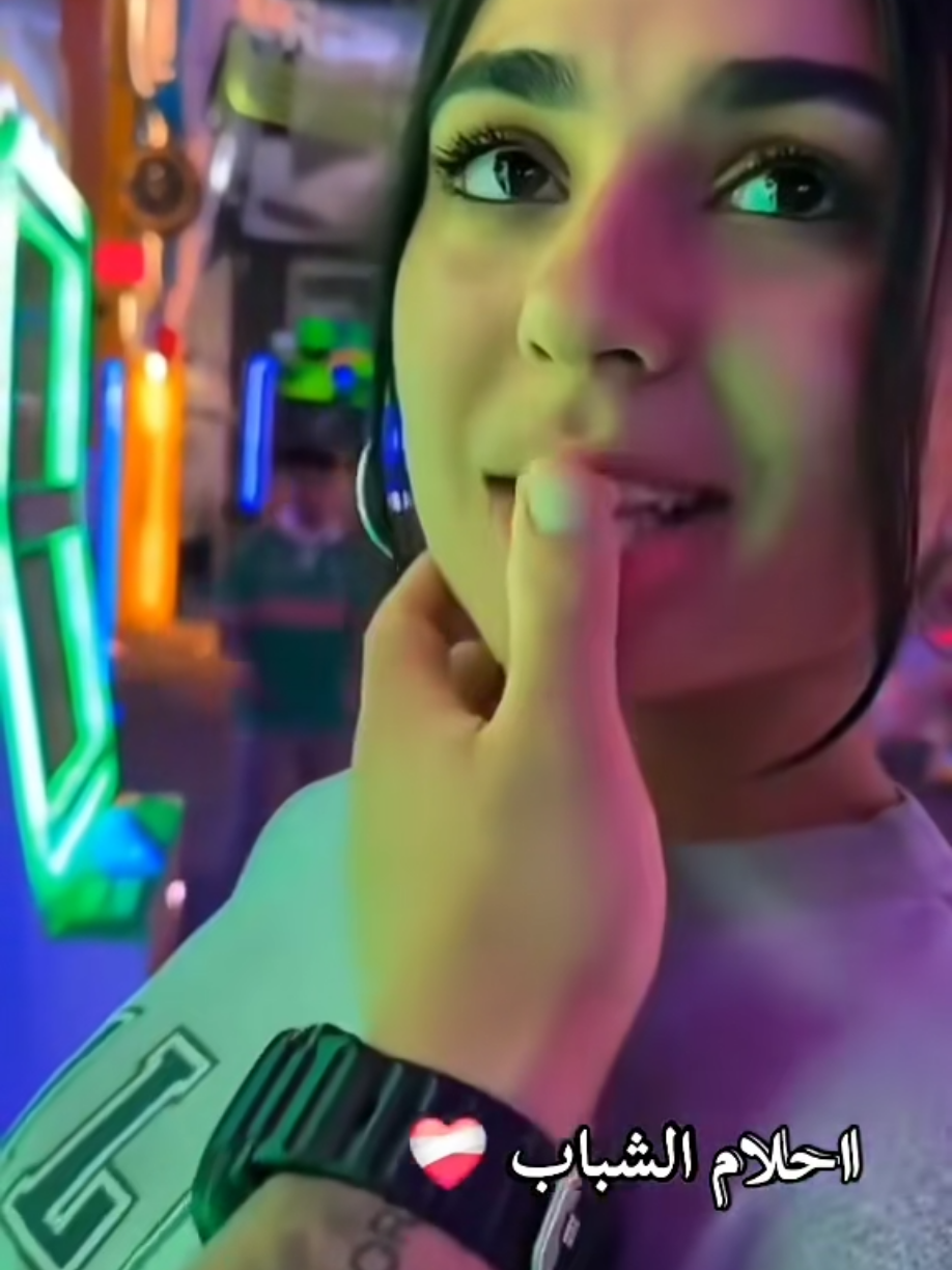 @ZOYA KHAN