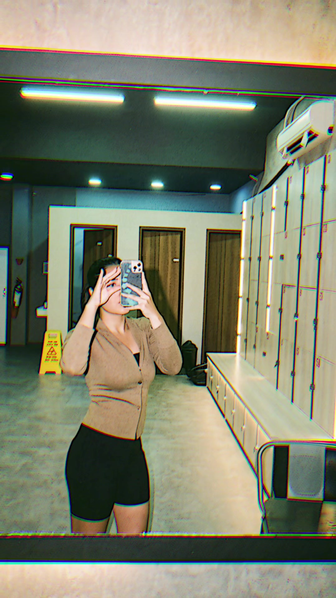 @ꨄ︎
