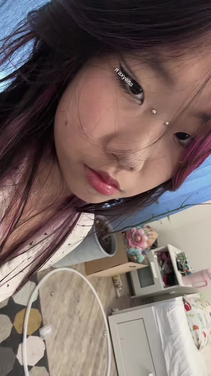 @𝒽ℴ𝓁ℯ𝓇ℴ𝒸𝒽𝓀𝒶