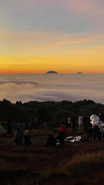 @LangitSenja_Trip