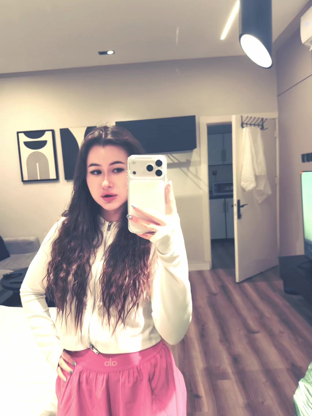 @aaemiliaa