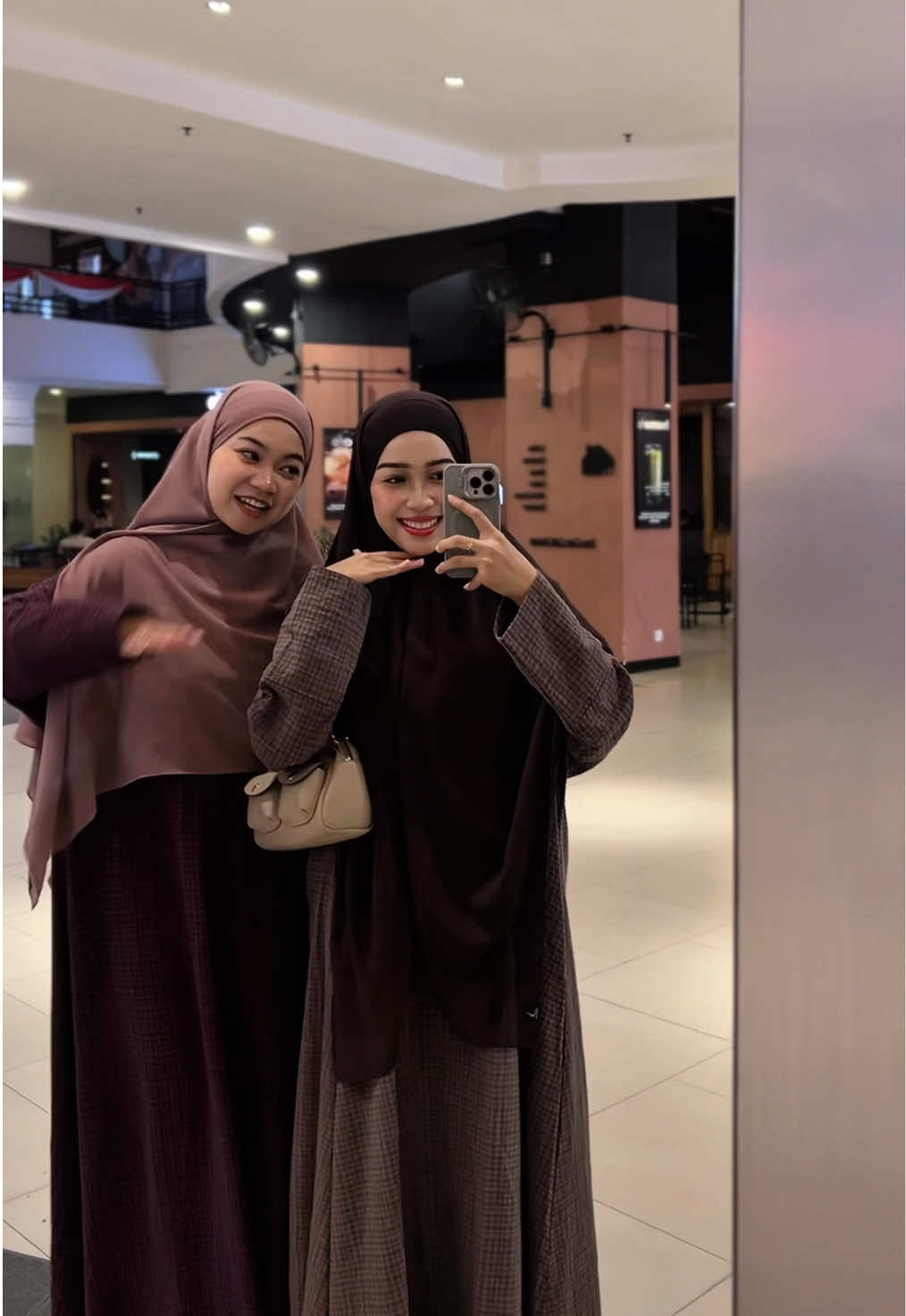 @Maryamzali