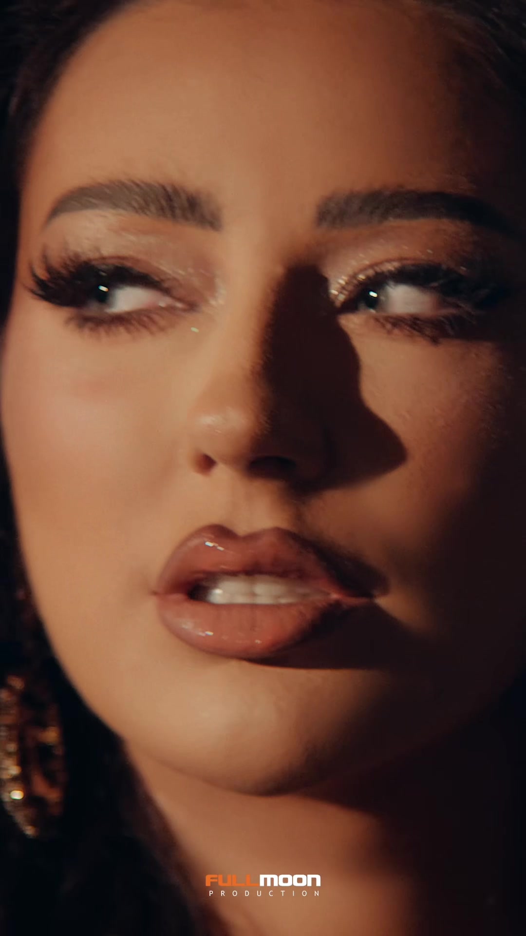 @Ronela Hajati