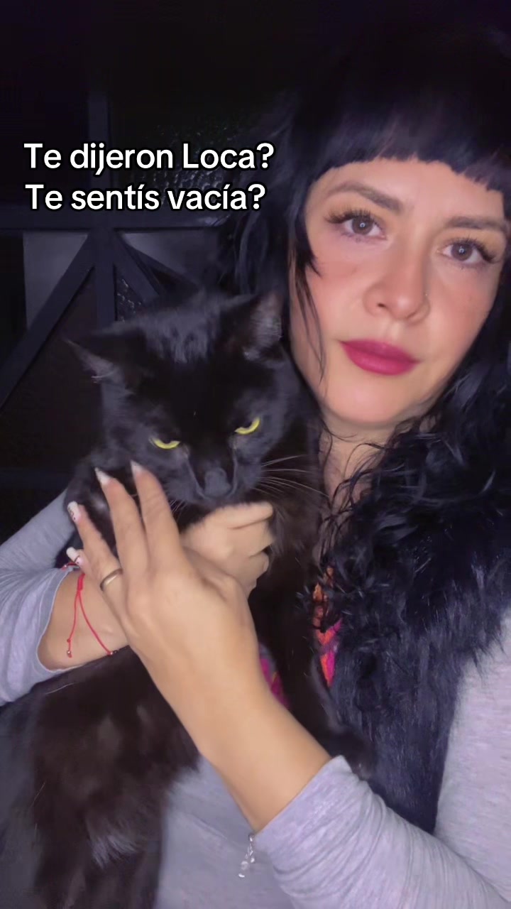 @LaMujerConAlas