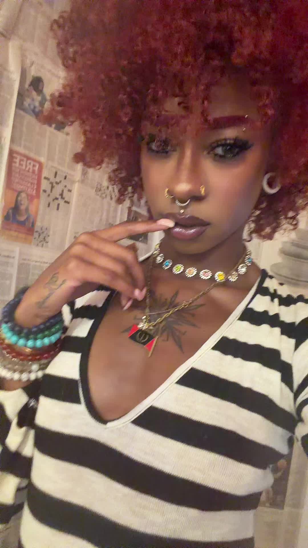@Kennabizz