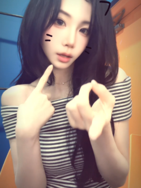 @tripleS