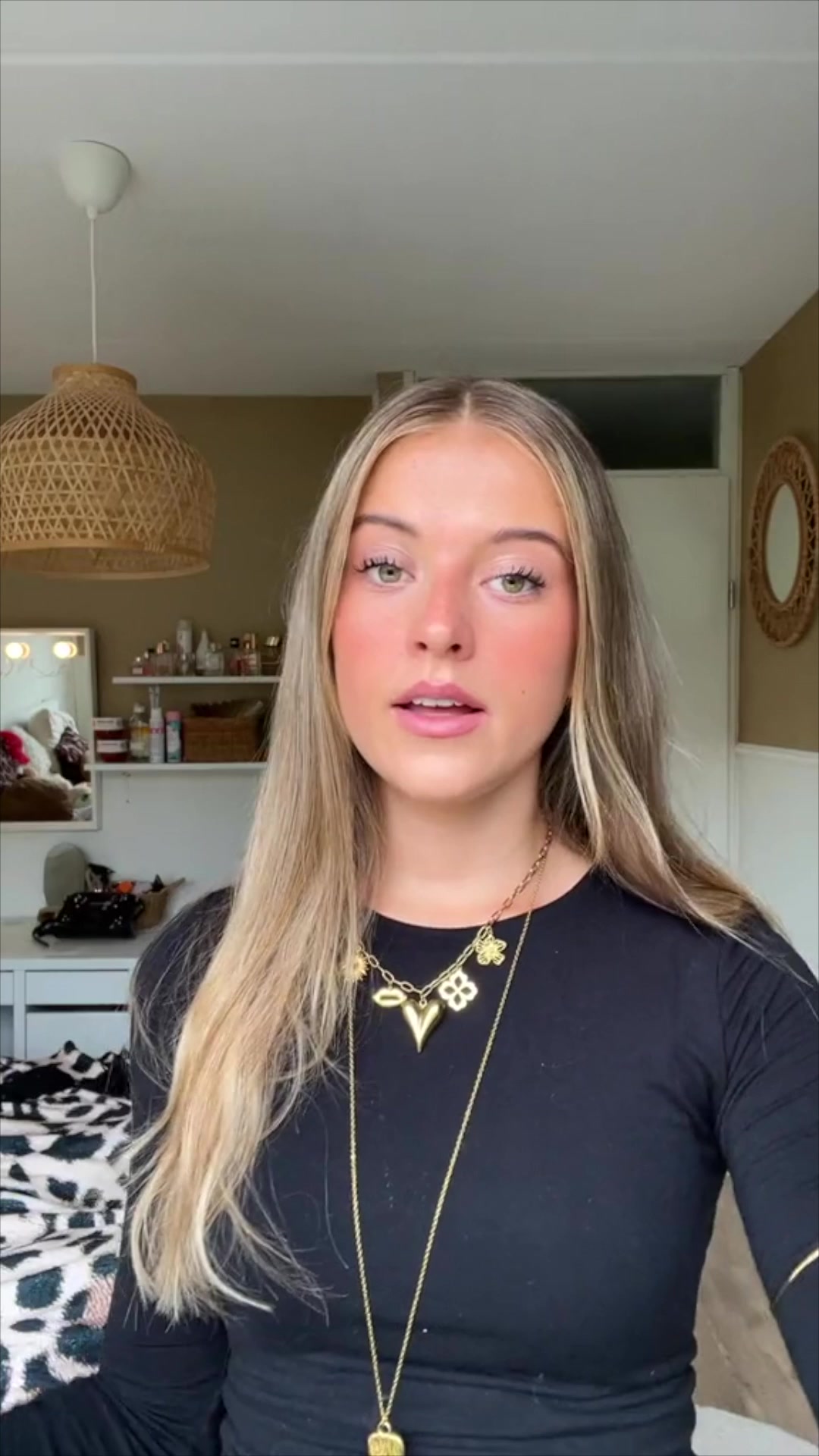 @𝐓𝐞𝐬𝐬𝐚