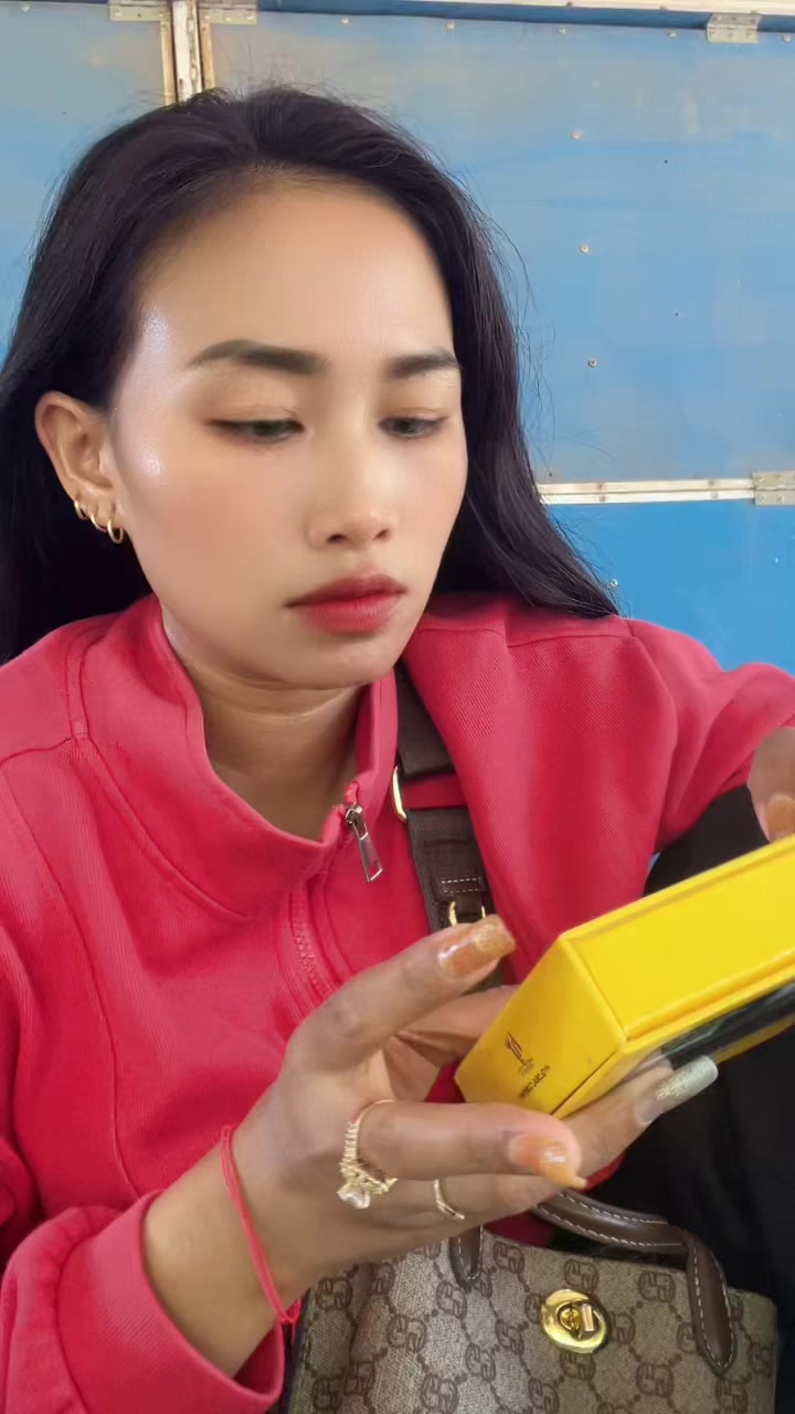 @យ៉ូវវុល