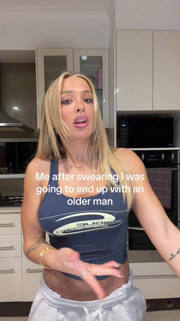 @Tammy Hembrow