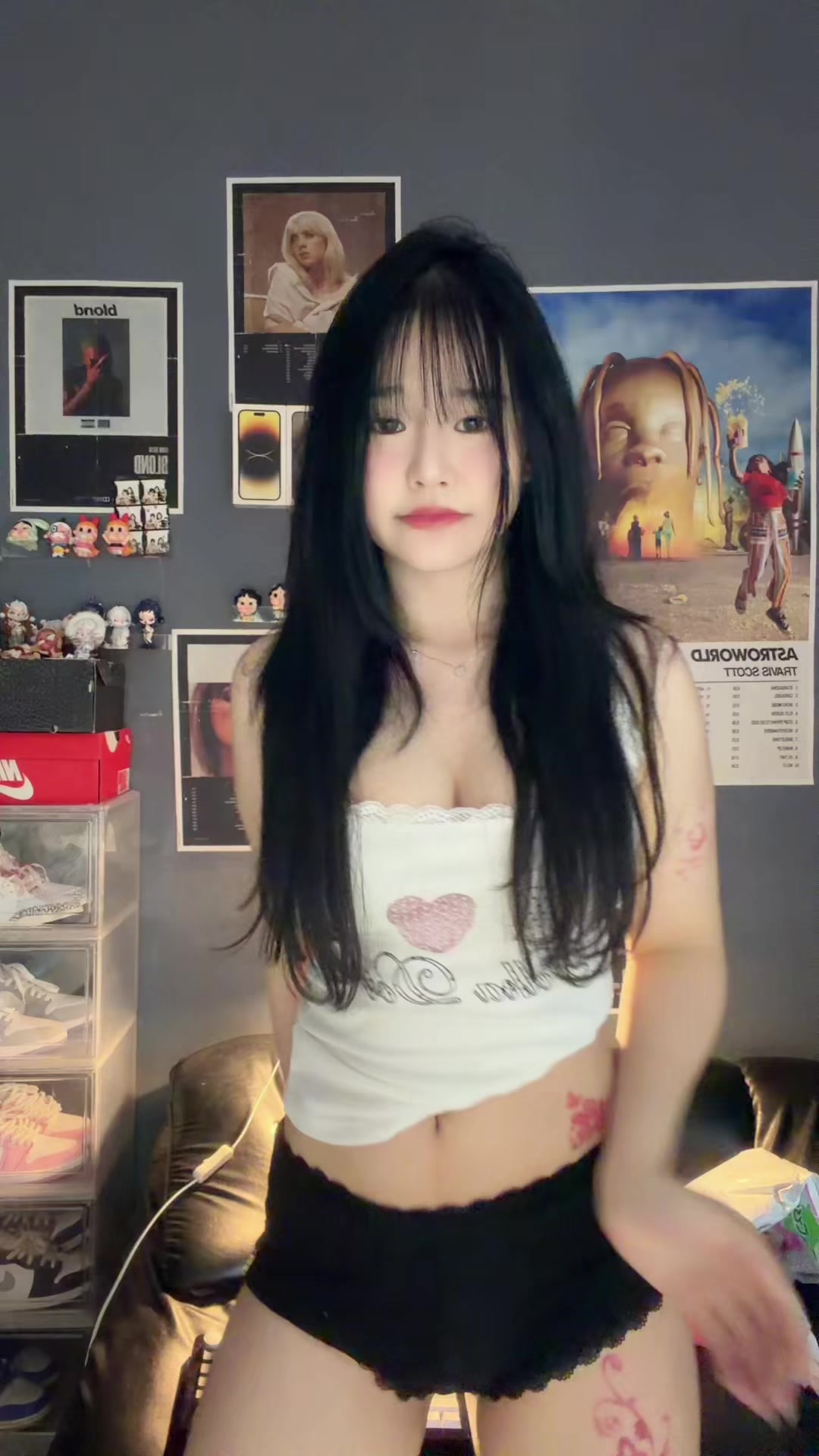 @𝟕𝟕𝟕