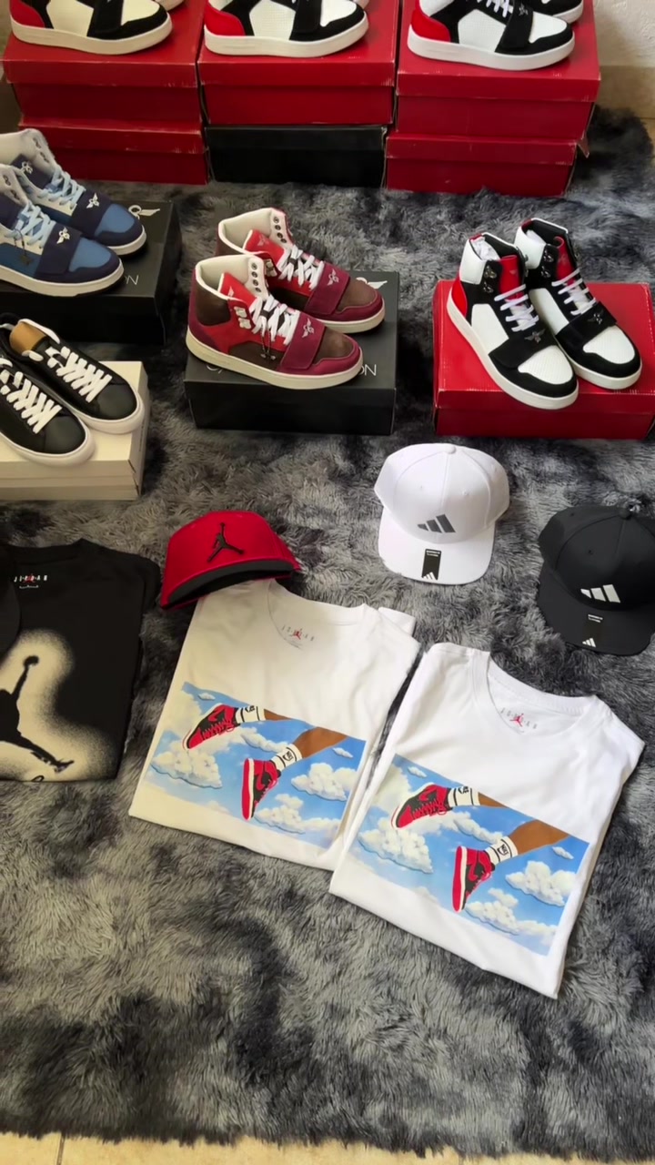 @Arango Clothing