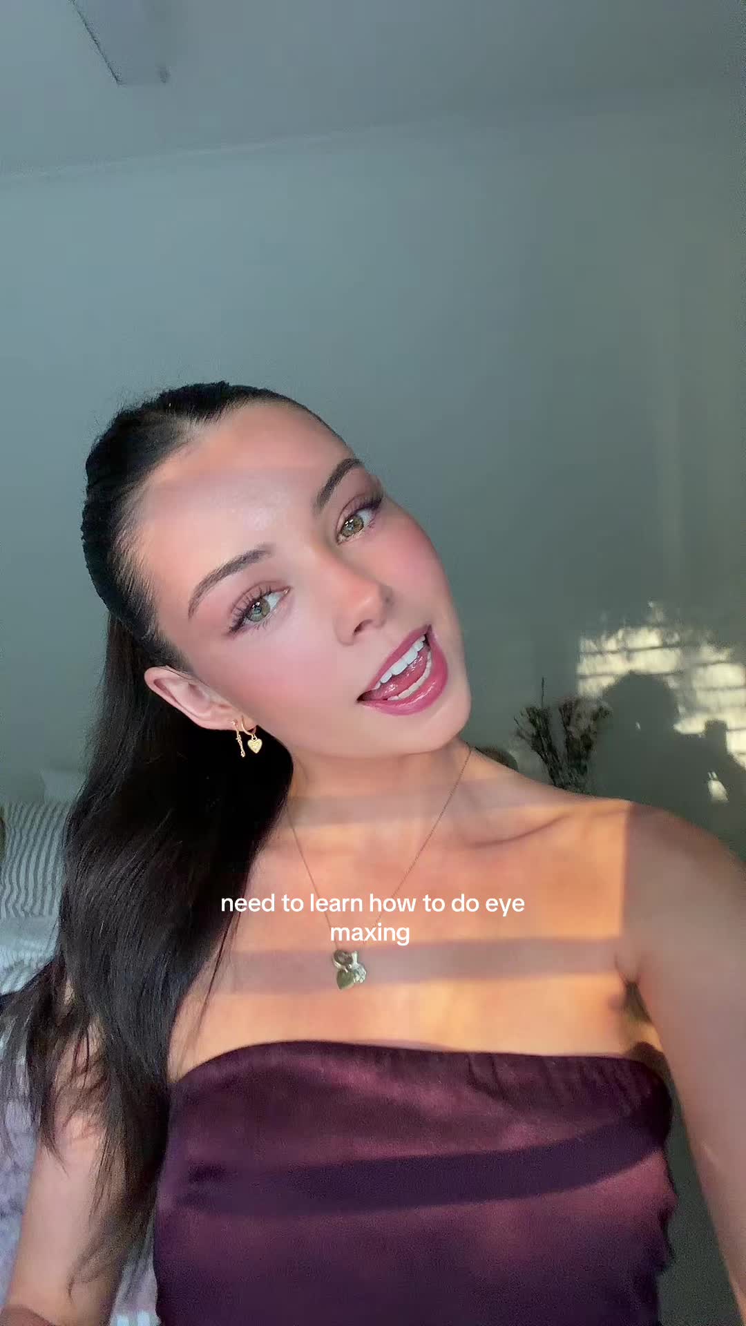 @Ava