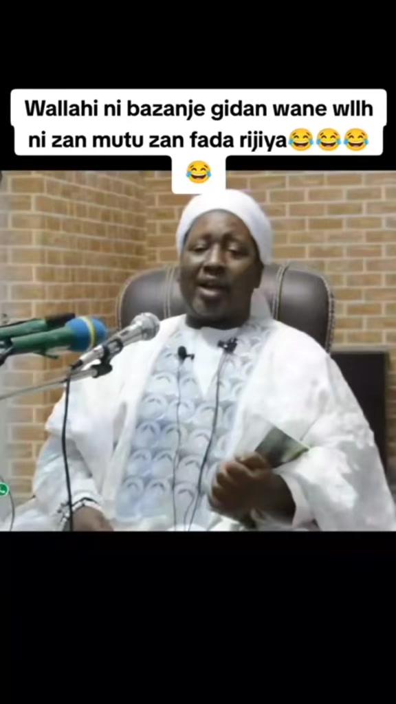 @SIRAJO ZAKARI 111