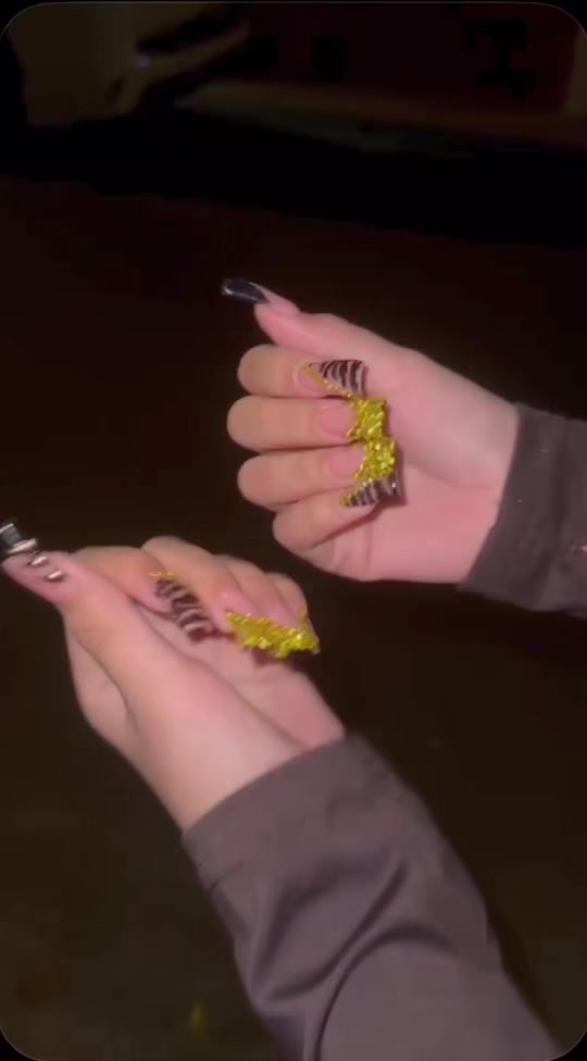 @By Grace nails
