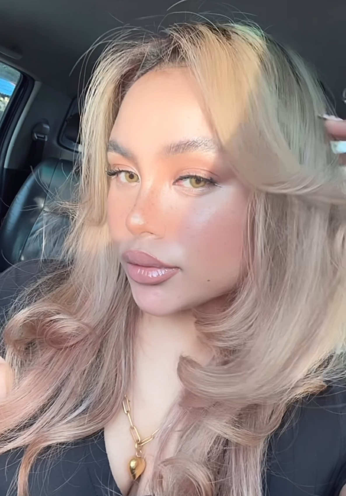 @Femeyra