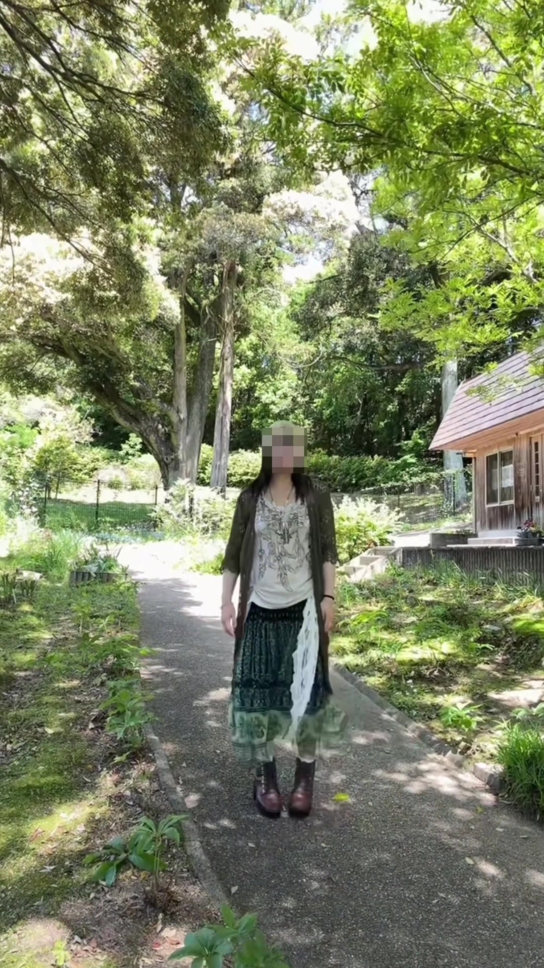 @メグ