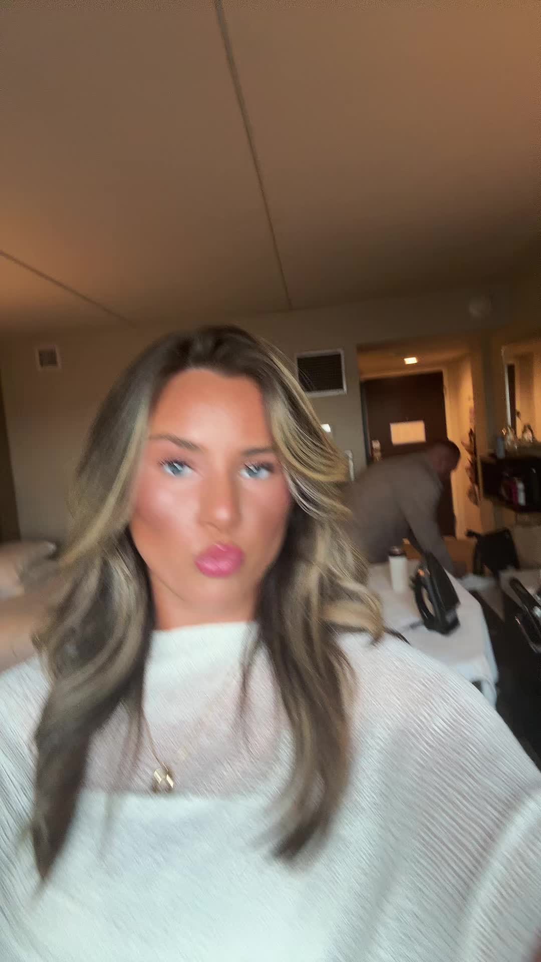 @JuliaTurk