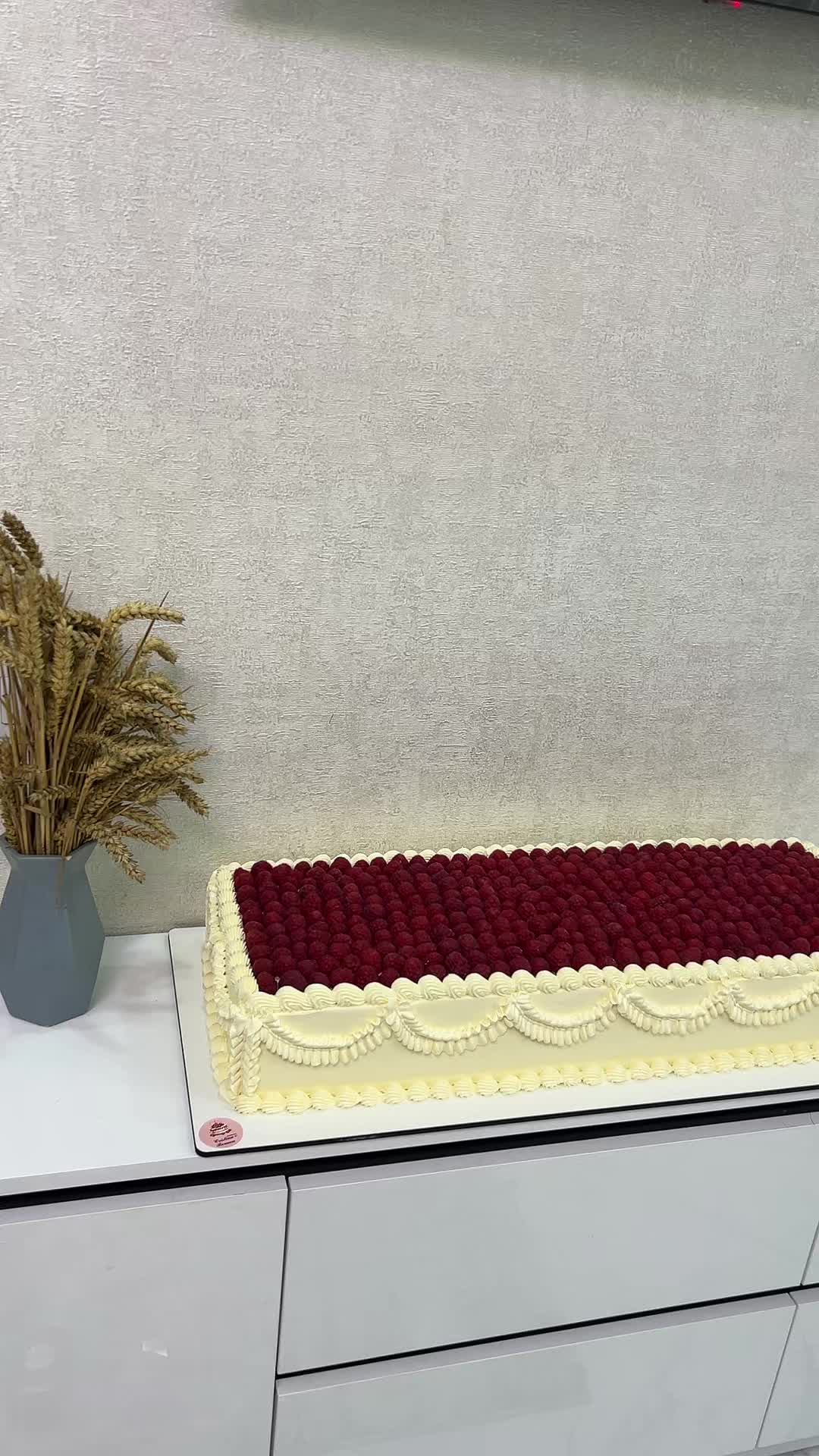 @Desserts by Cristina Roman