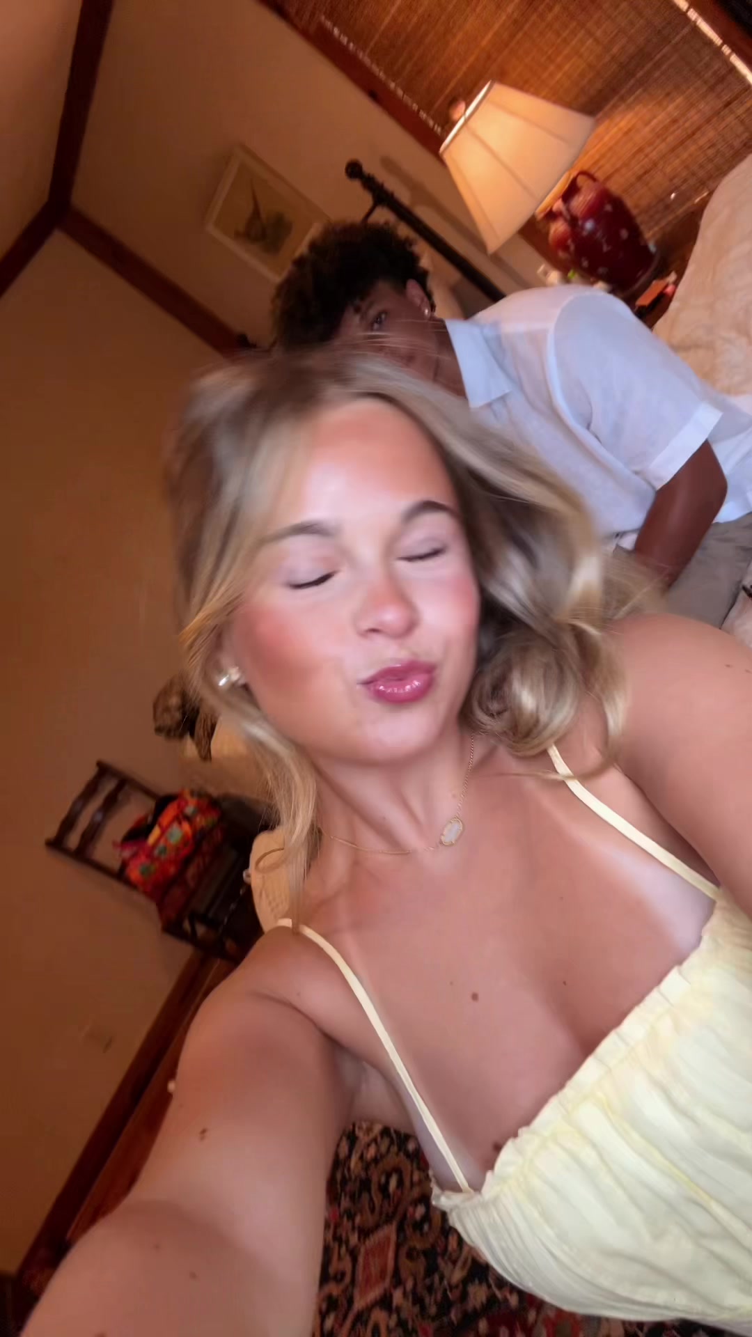 @elli
