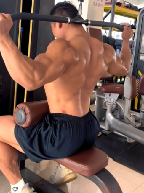@Beautiful Muscle Male
