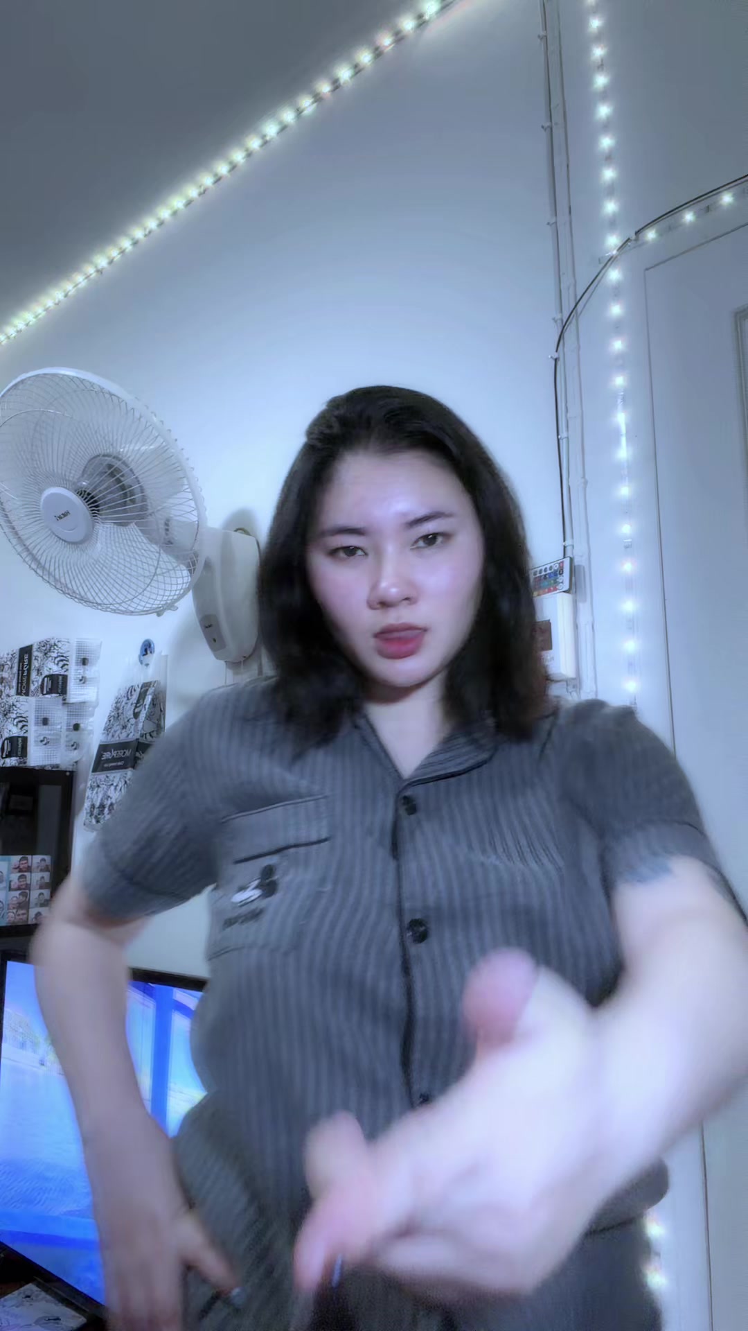 @d