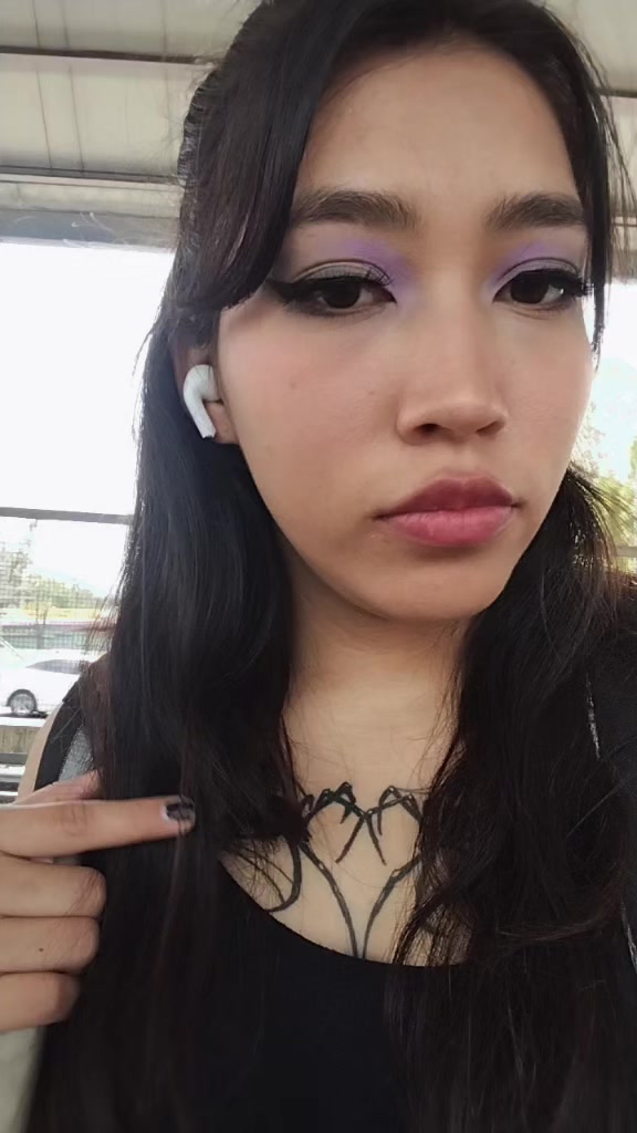 @Alison Tena432