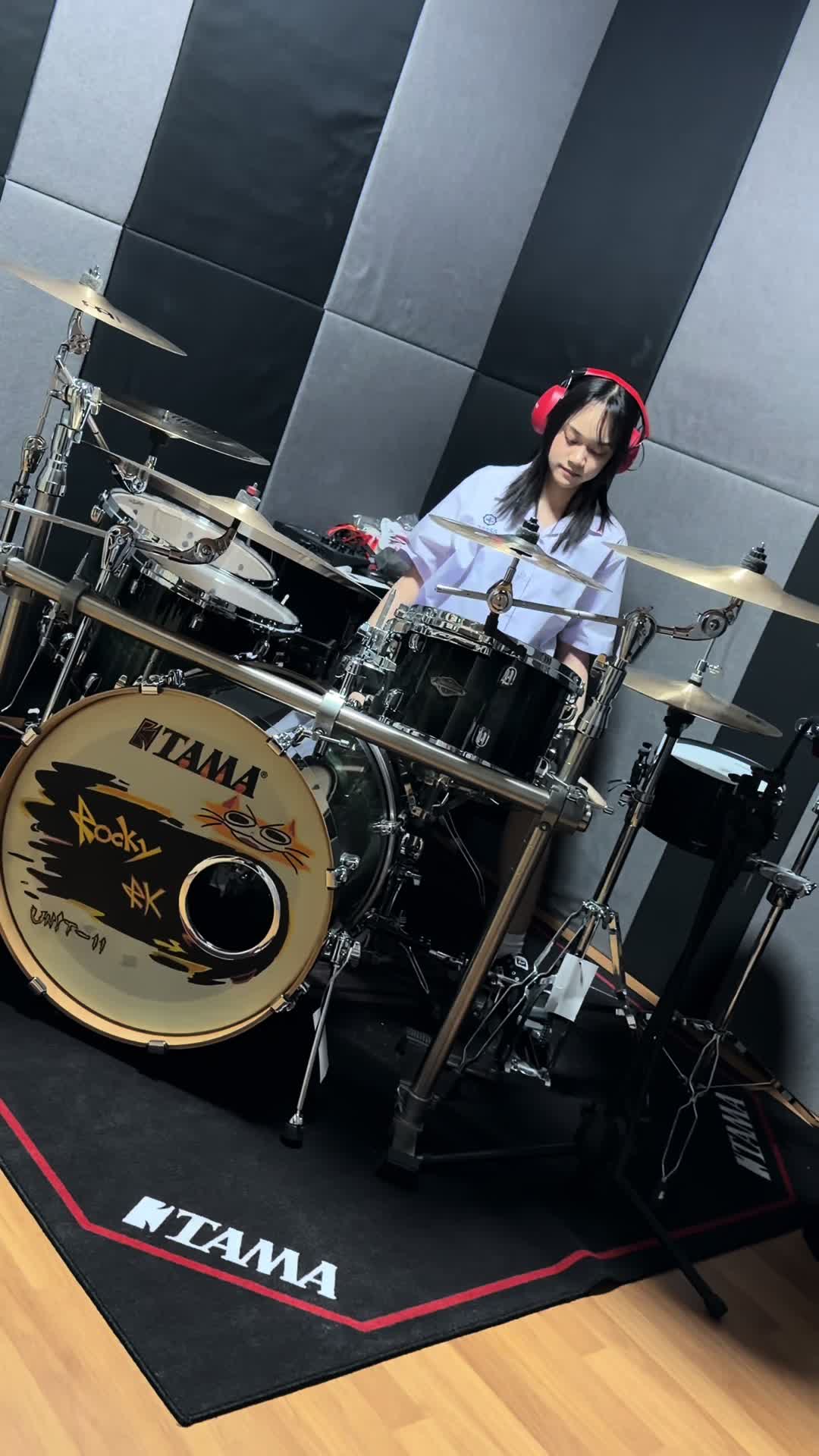 @RockyRk