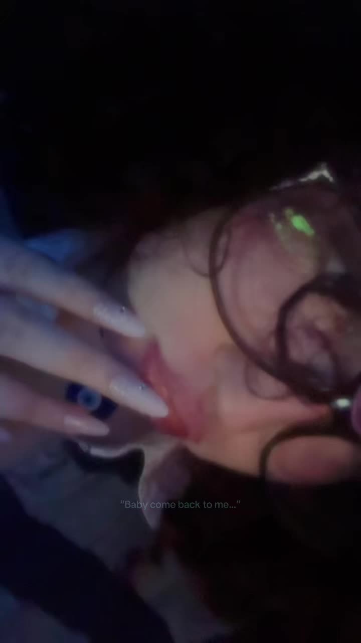 @Izzy๐ซ