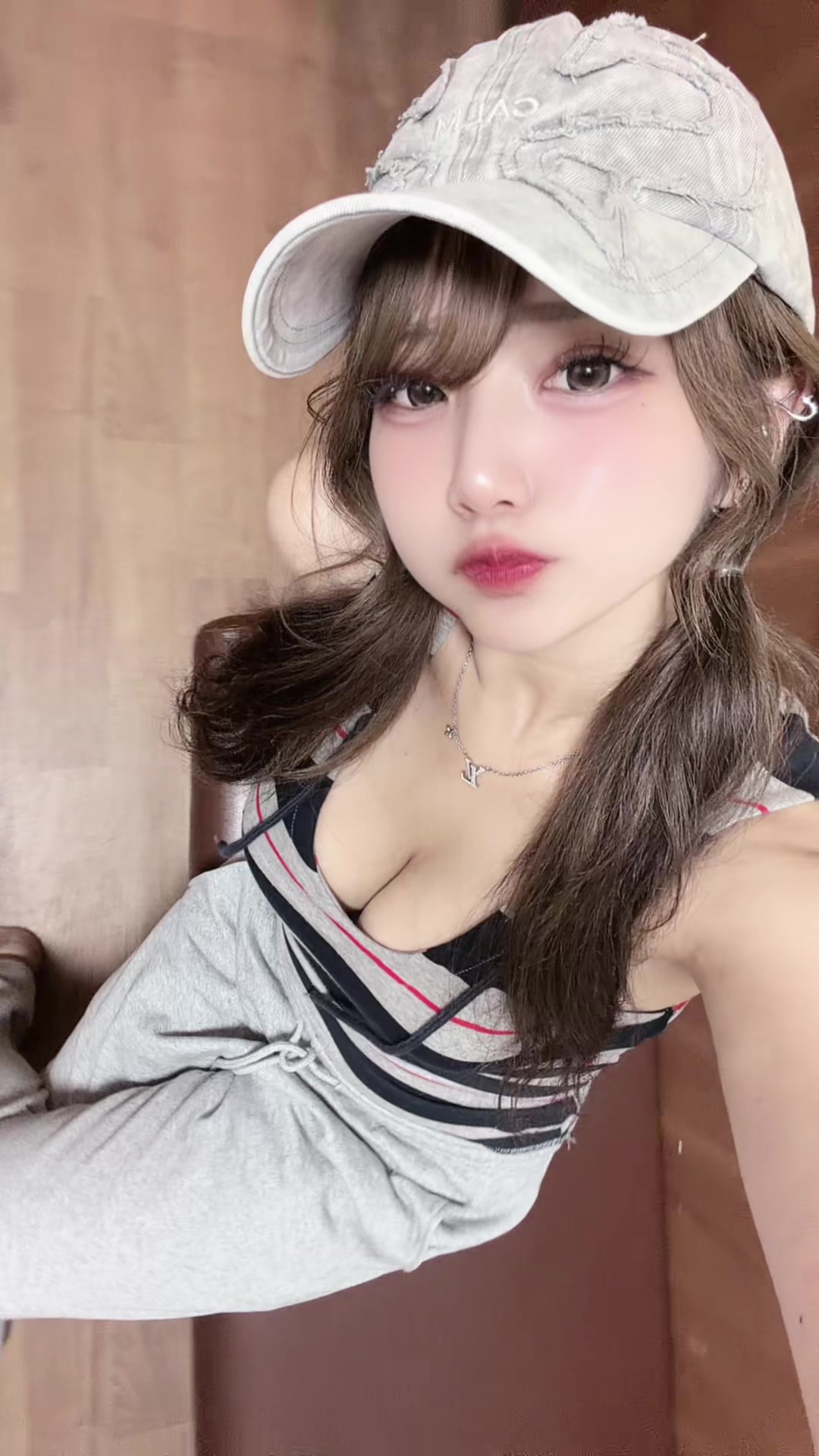 @えま
