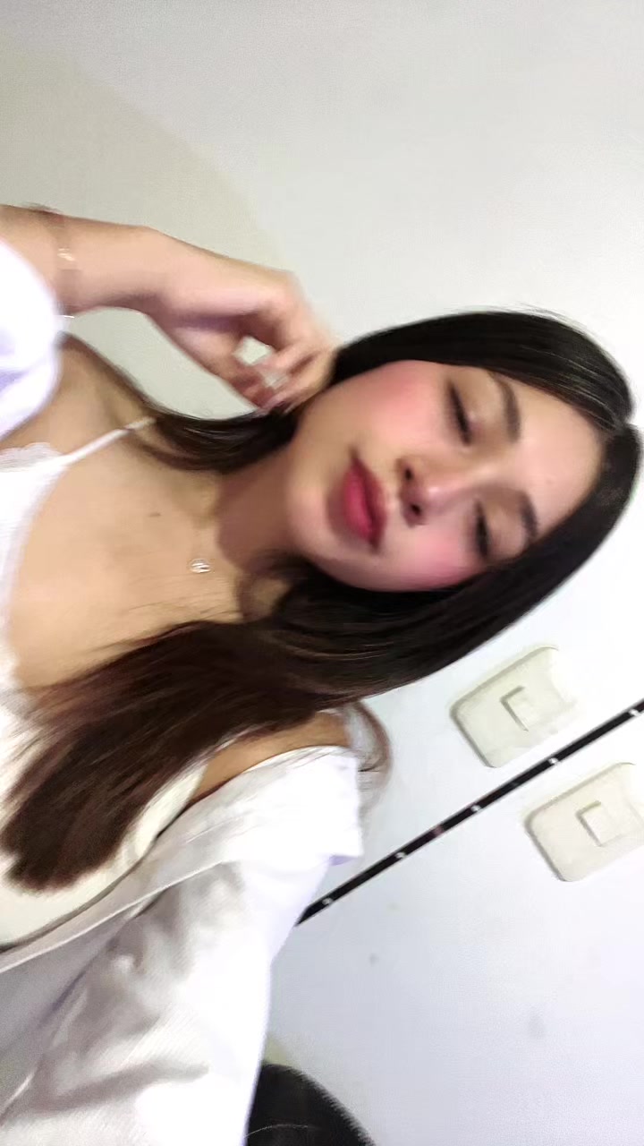 @Thalia Brighit🧸