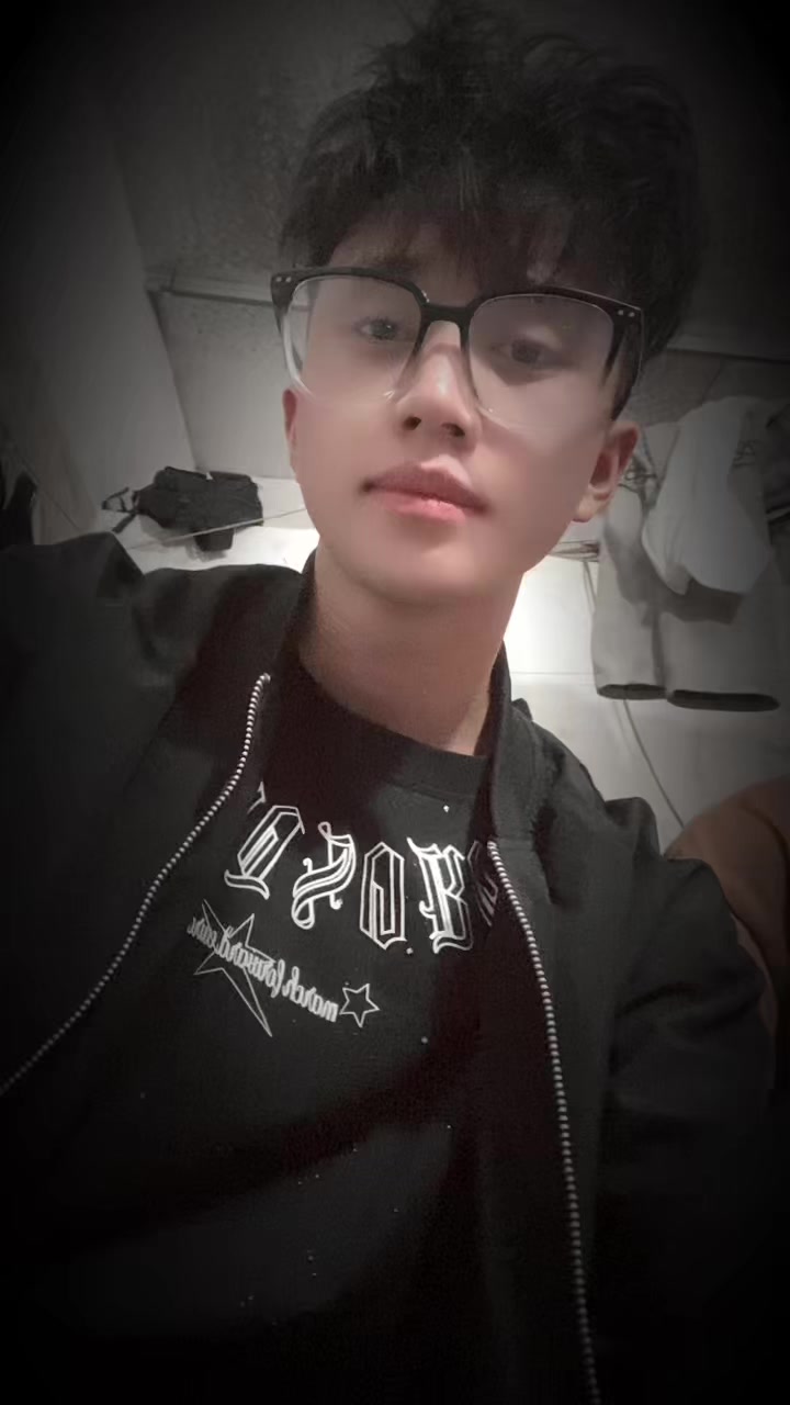 @H&ugrave;ng V&ocirc;i❤️
