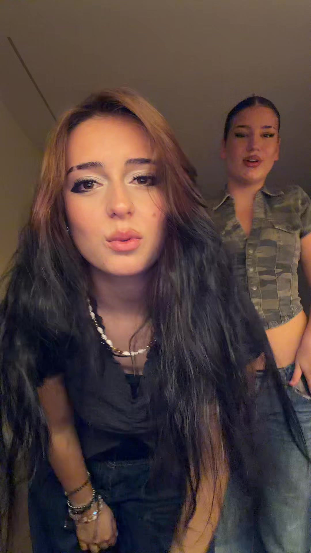 @Leonisa