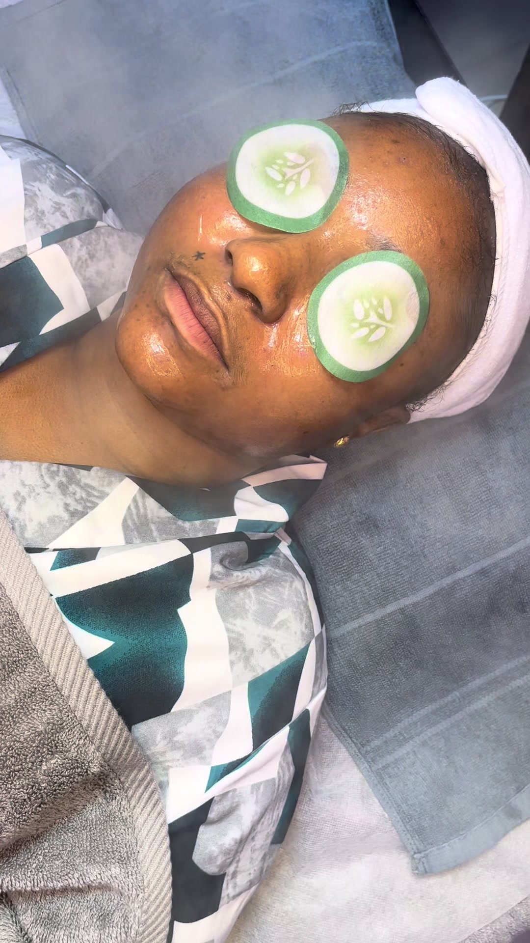 @Waxing Lounge spa
