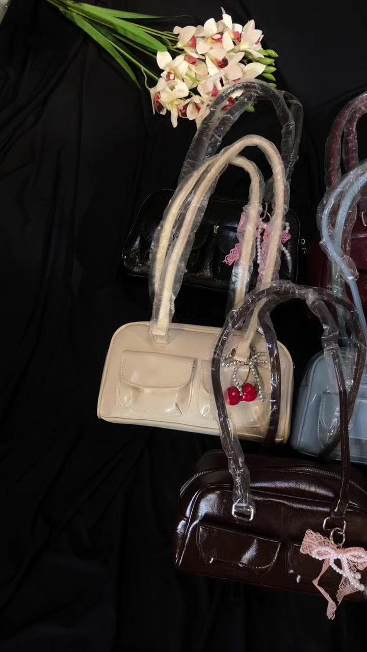 @MoM-Bags-2.0