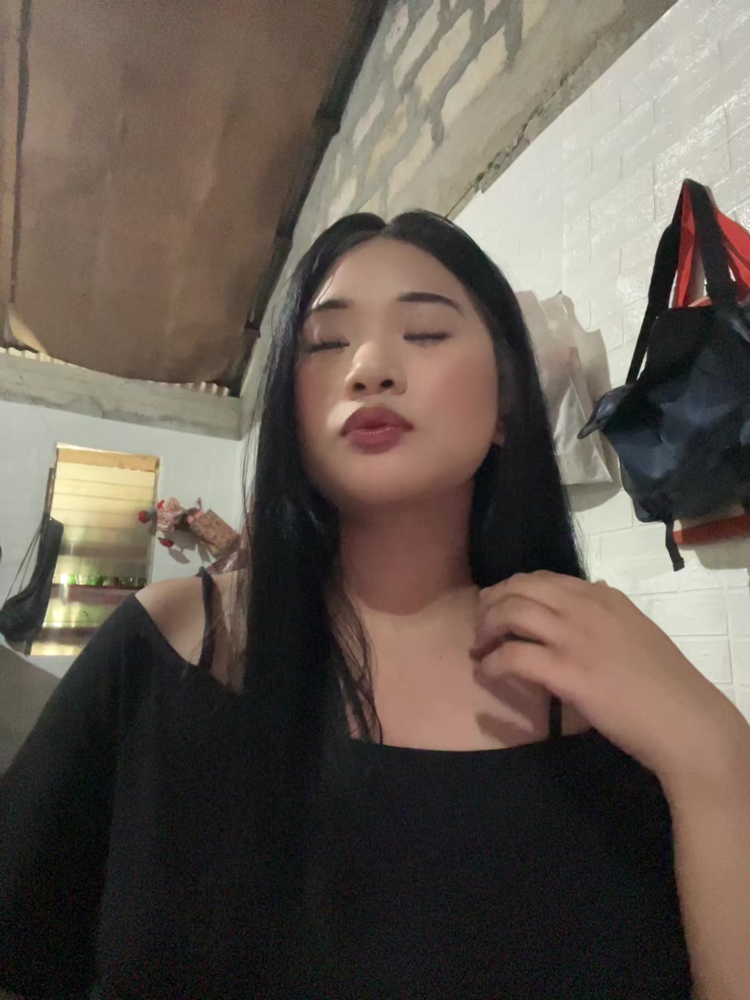 @Sabrina