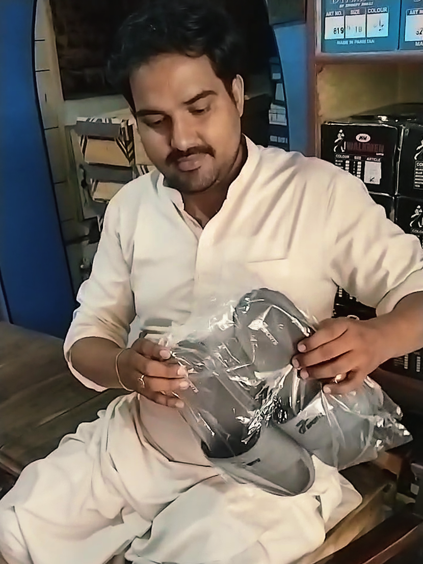 @RAVI SHOE'S DAUR