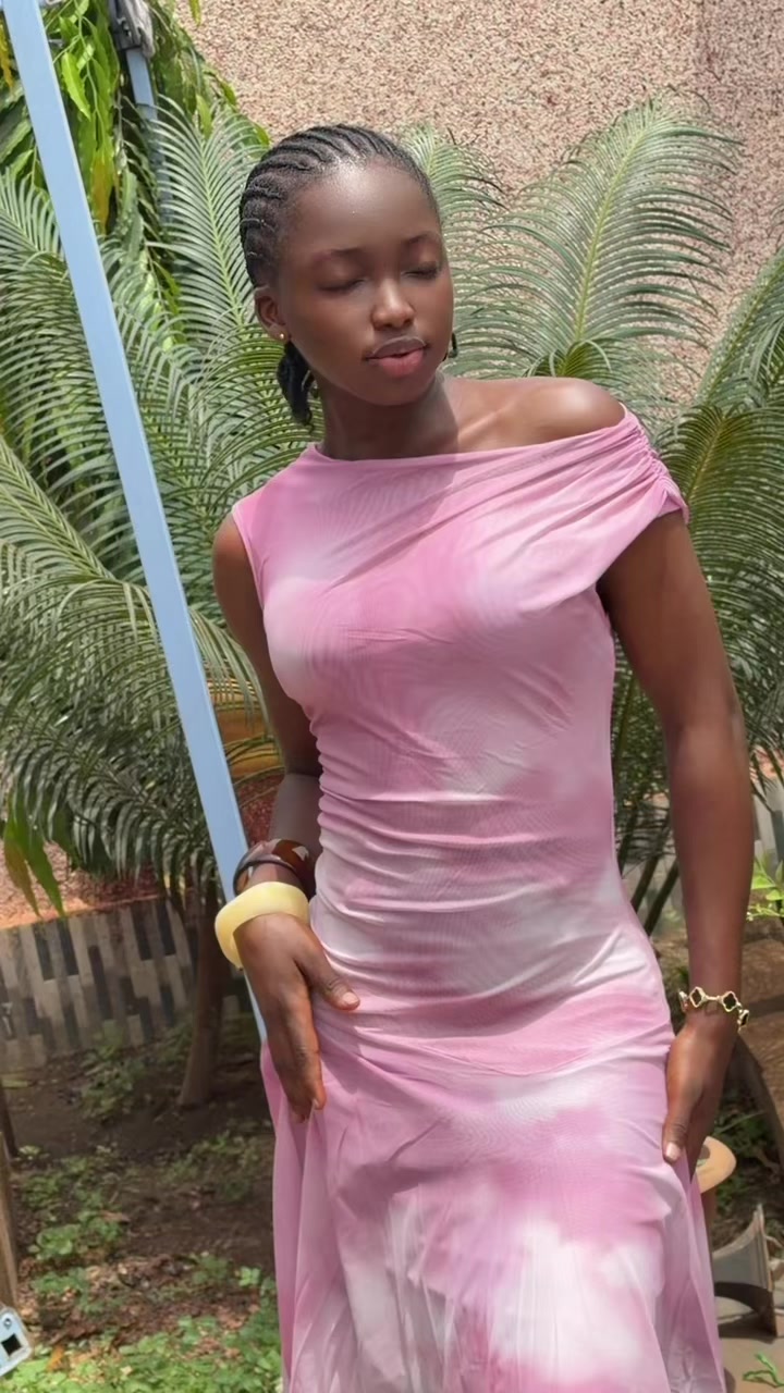 @Djamila Camara