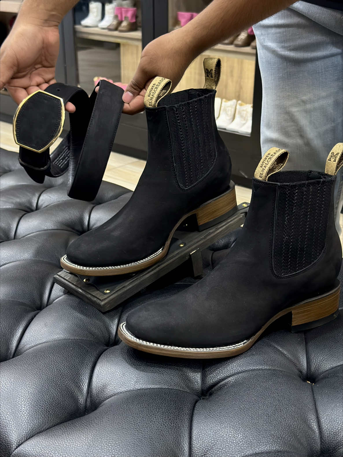 @Lara boots