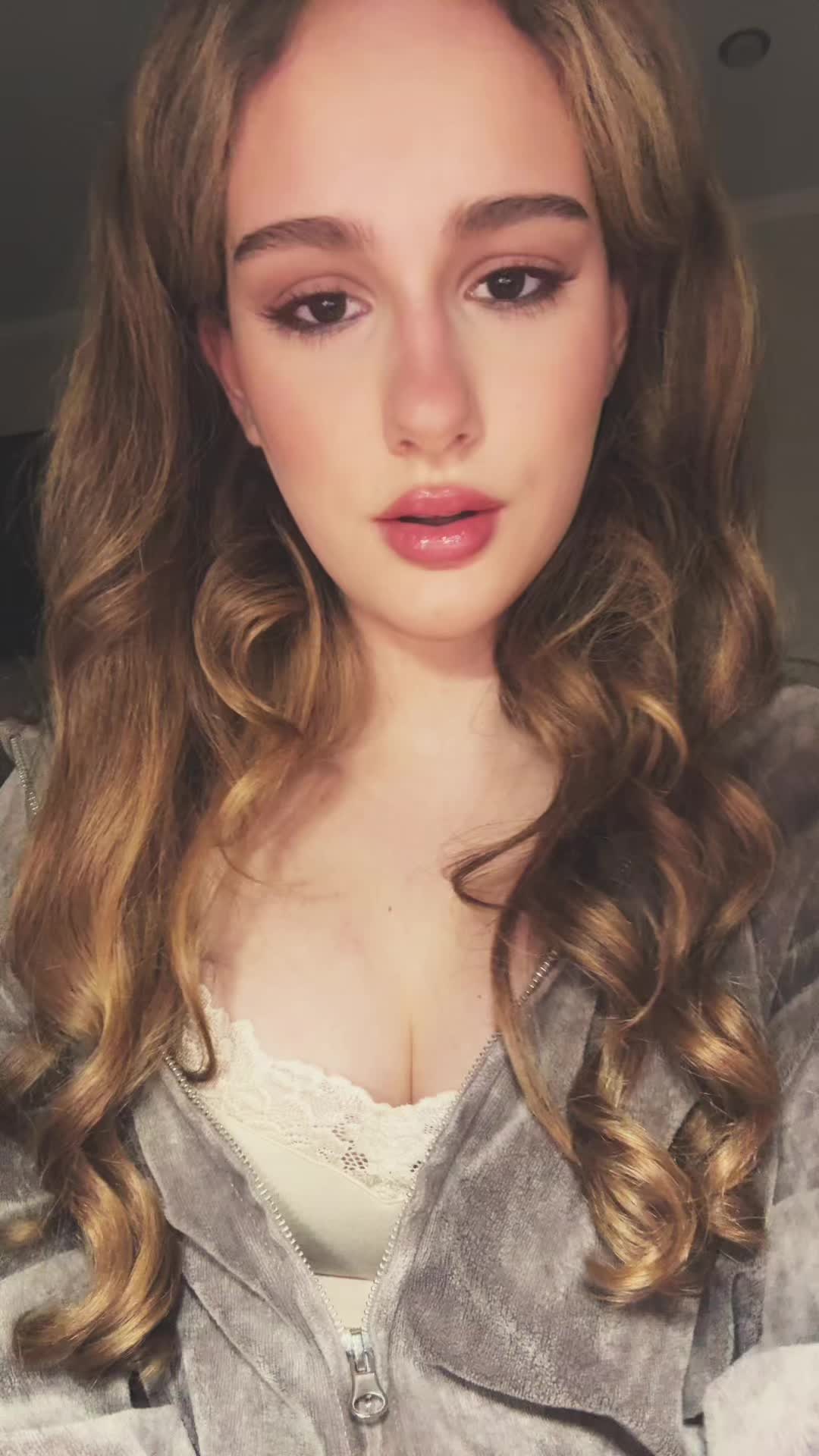 @София