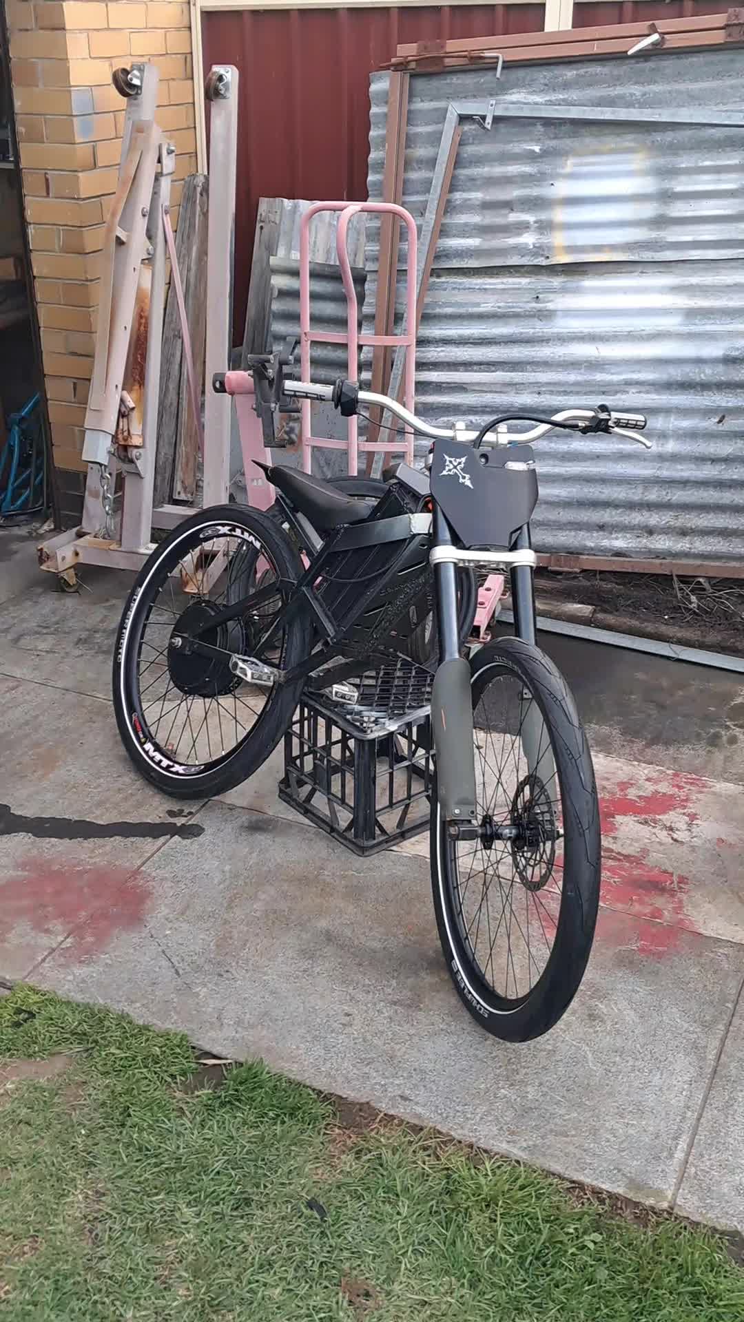 @𝔇𝔳𝔩
