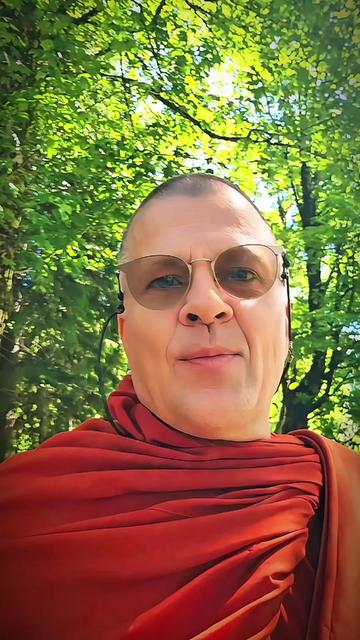 @Dhammaghosananda
