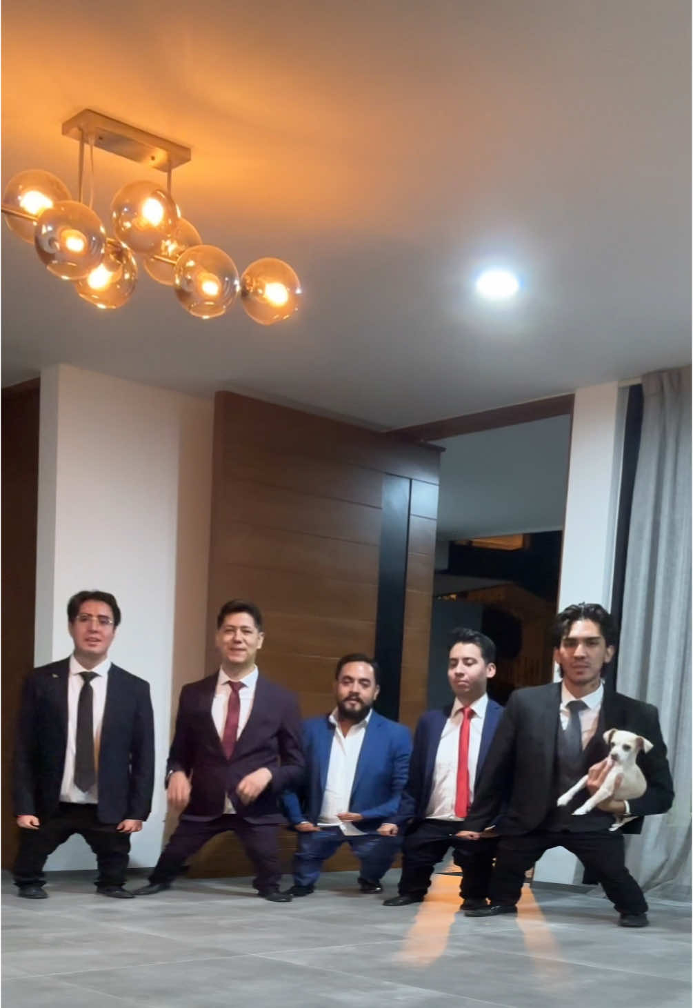 @MELANC&Oacute;LICOS AN&Oacute;NIMOS ⛈️