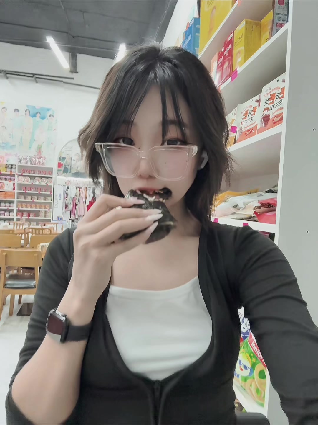 @ayourii >~<