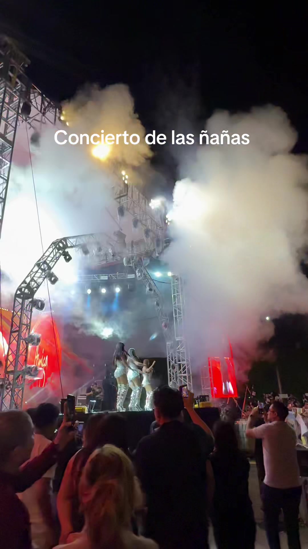 @andreaesoto0