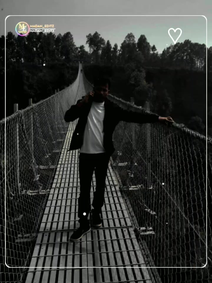 @RaZ bOoN .cY  (&bull;_&bull;) Vai