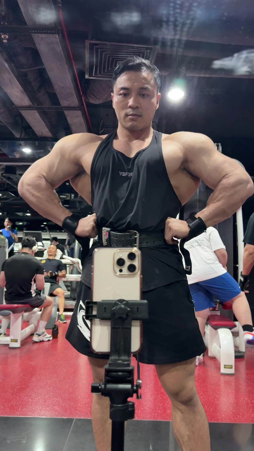 @IFBB Pro Vũ Minh Hiếu