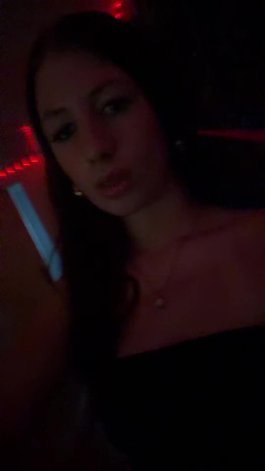 @Em💋