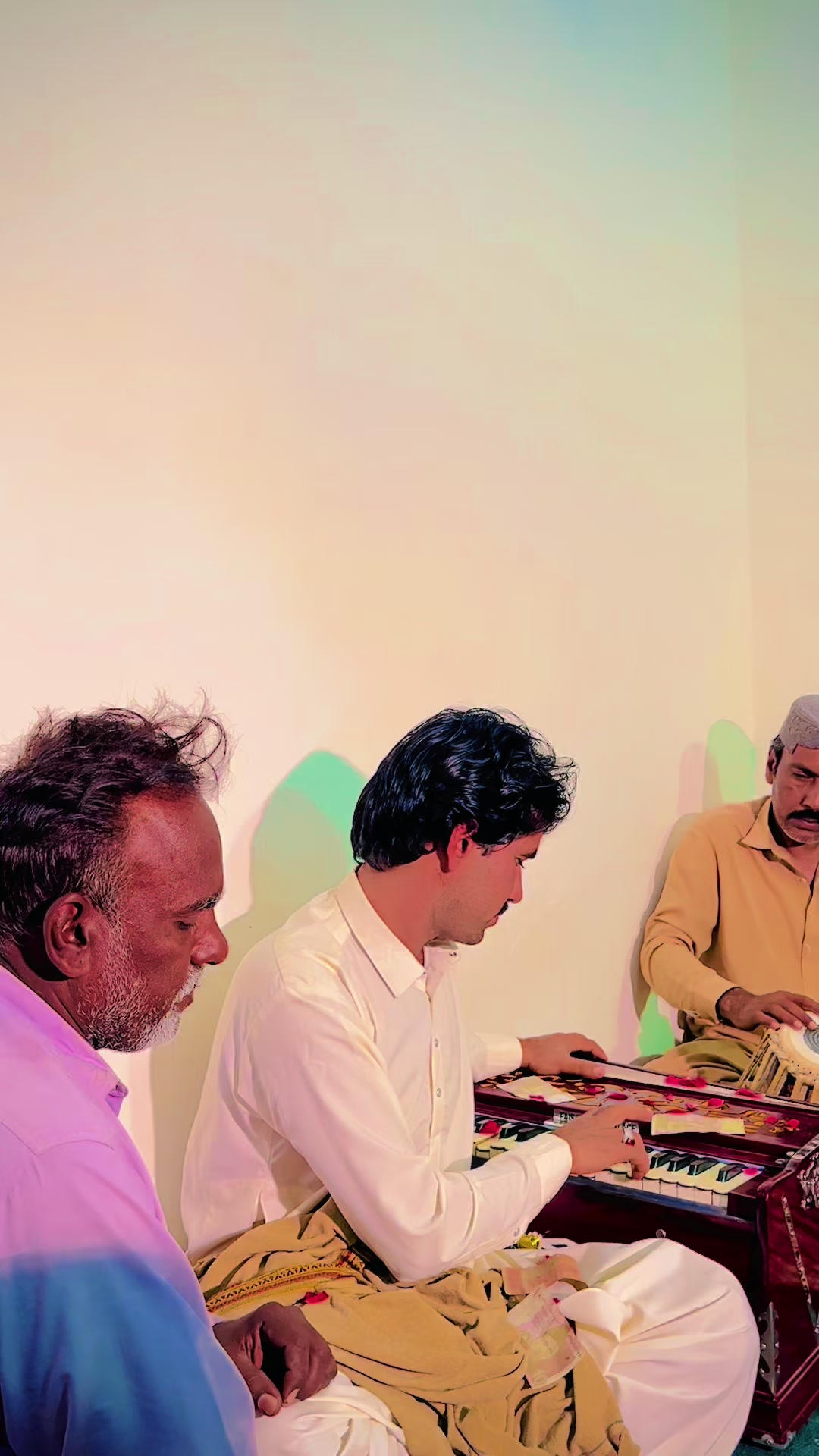 @𝐒𝐢𝐧𝐠𝐞𝐫𝑄𝑎𝑑𝑖𝑟𝐋ashari
