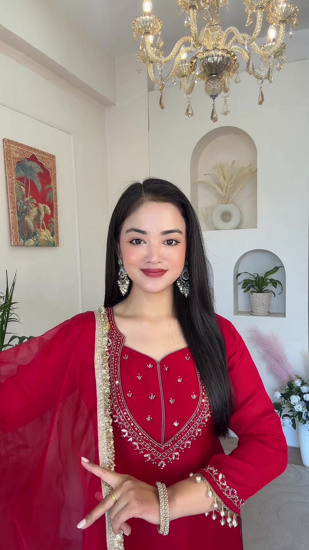 @Naina_TheAttire