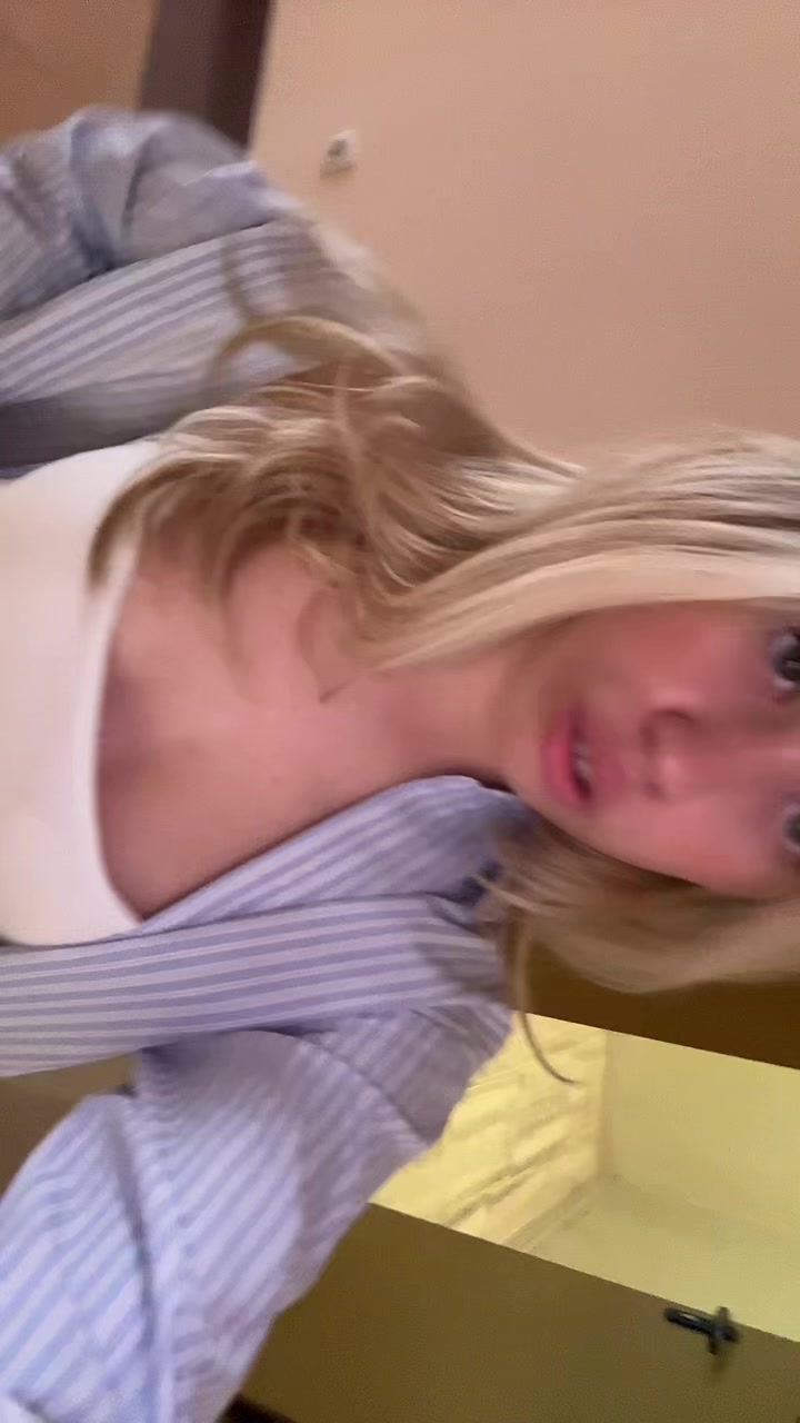 @лизаааа👄